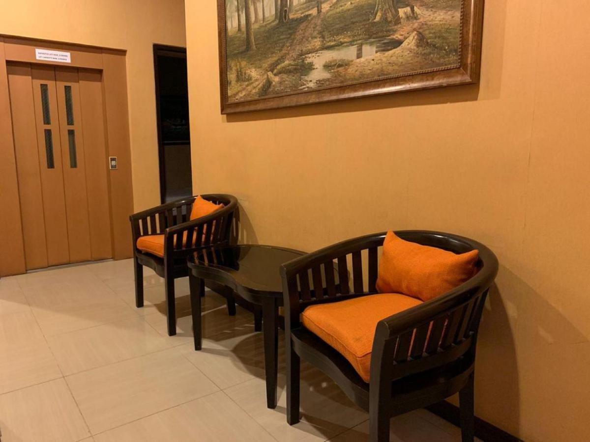 鲁马辛塔酒店 雅加达 外观 照片